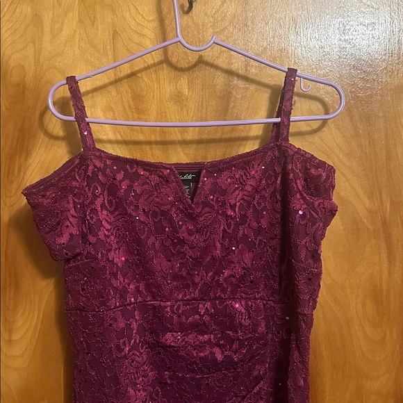 Dress - Picture 2 of 5